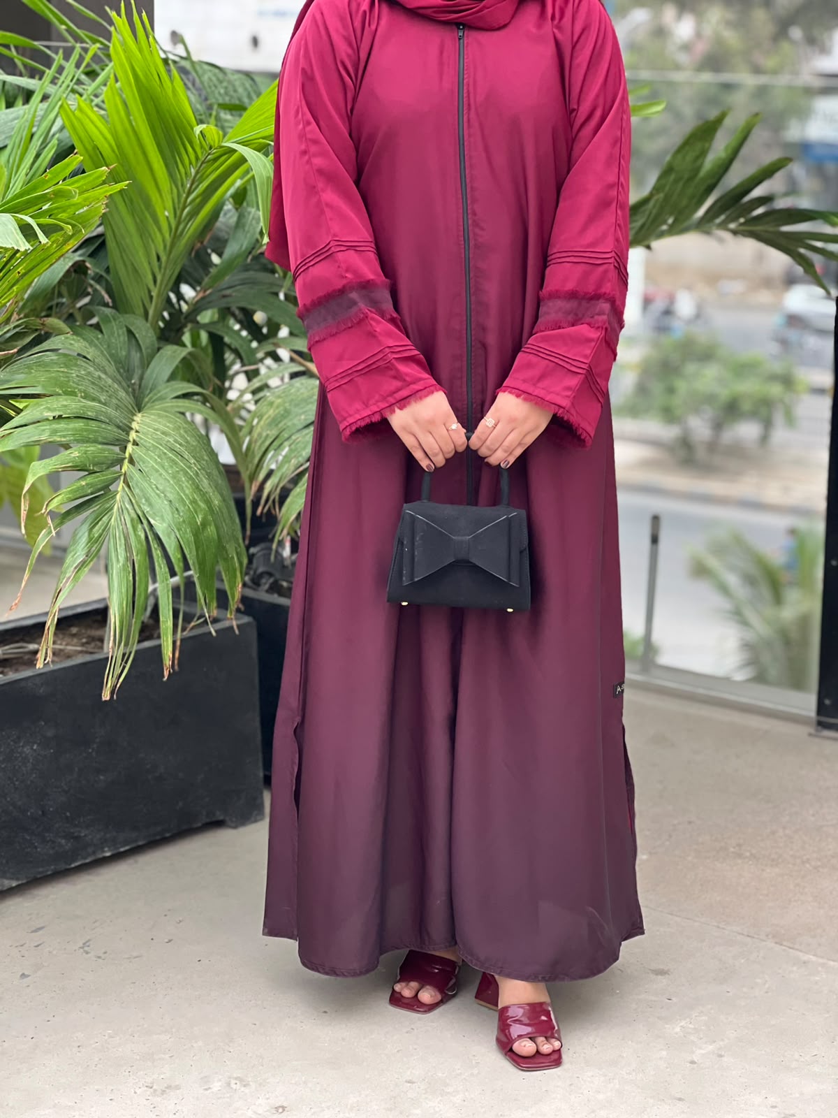 Maroon Double-Shaded Korean Nidha Abaya with Elegant Ombre Design and Stitch Detailing