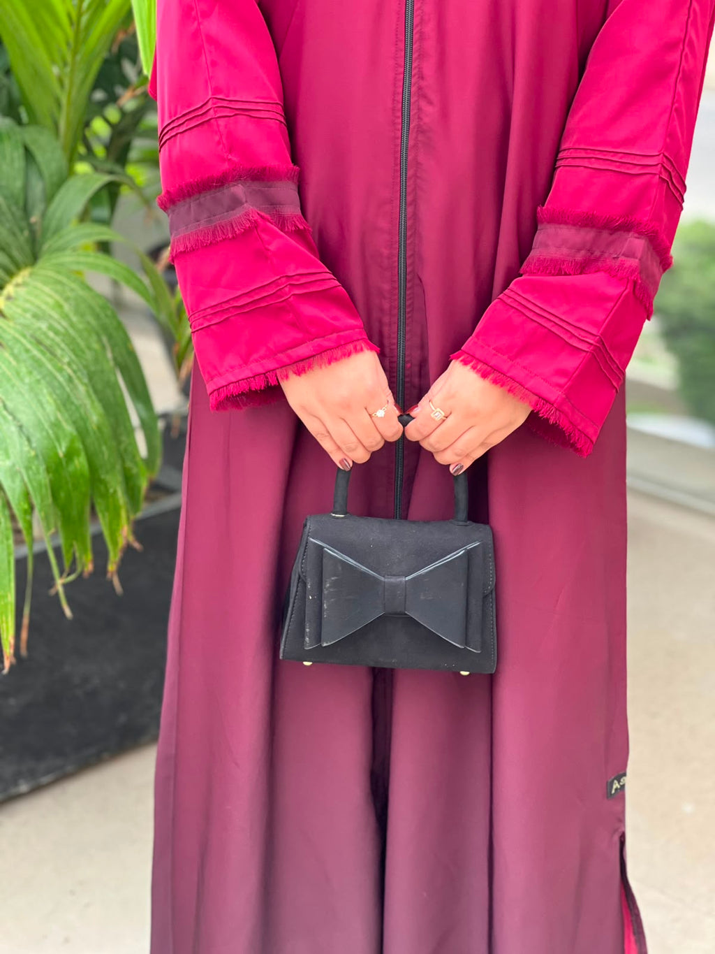 Maroon Double-Shaded Korean Nidha Abaya with Elegant Ombre Design and Stitch Detailing