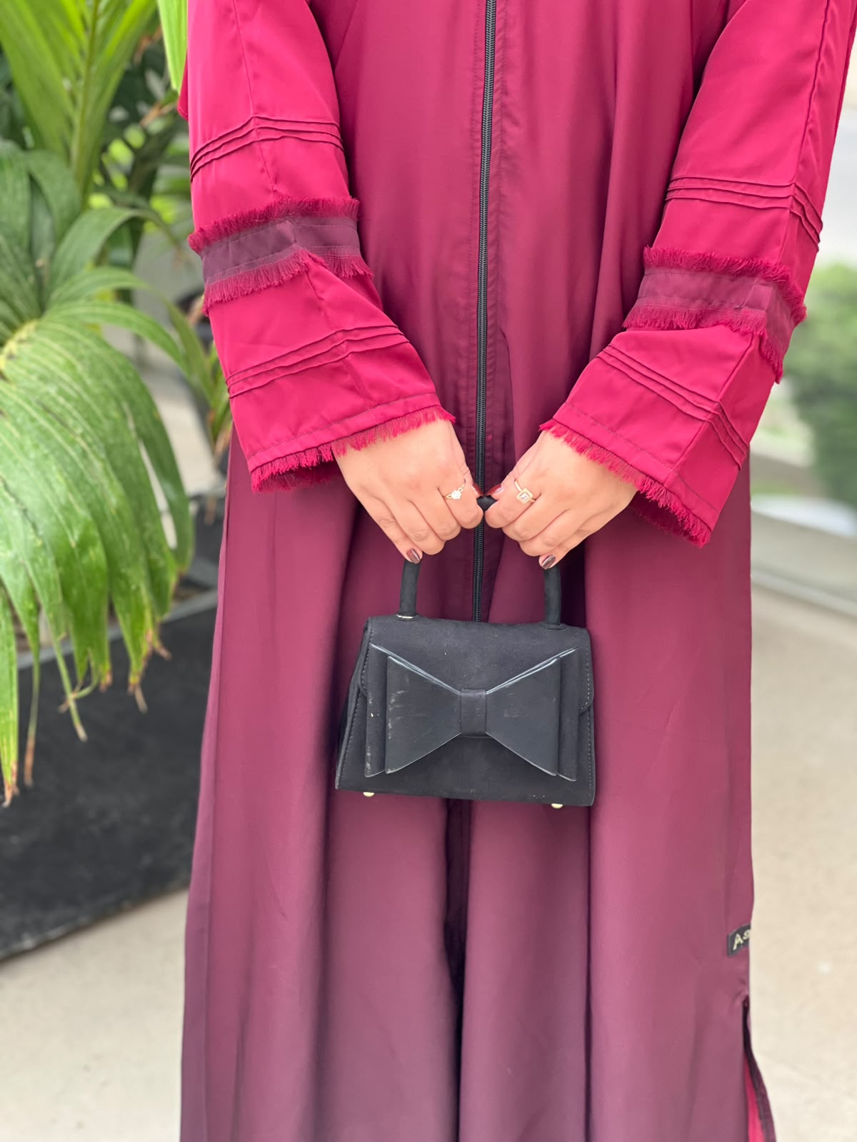 Maroon Double-Shaded Korean Nidha Abaya with Elegant Ombre Design and Stitch Detailing