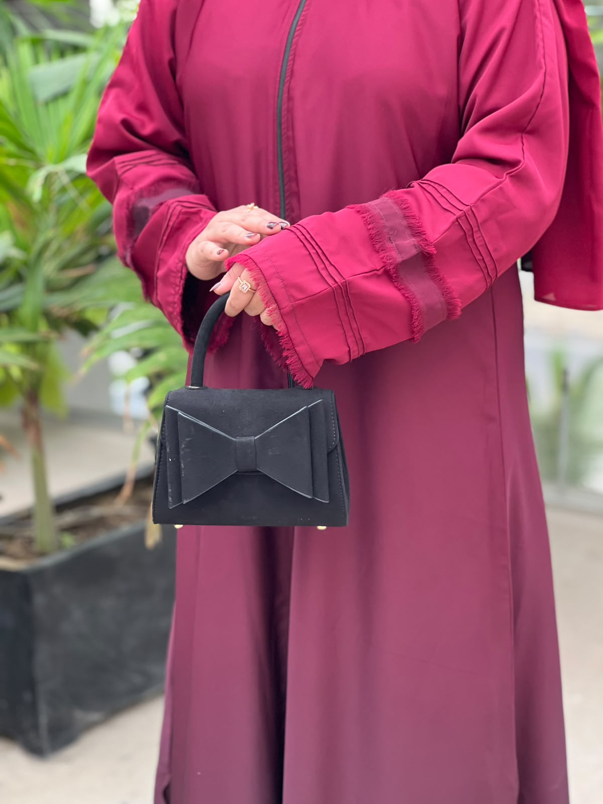 Maroon Double-Shaded Korean Nidha Abaya with Elegant Ombre Design and Stitch Detailing