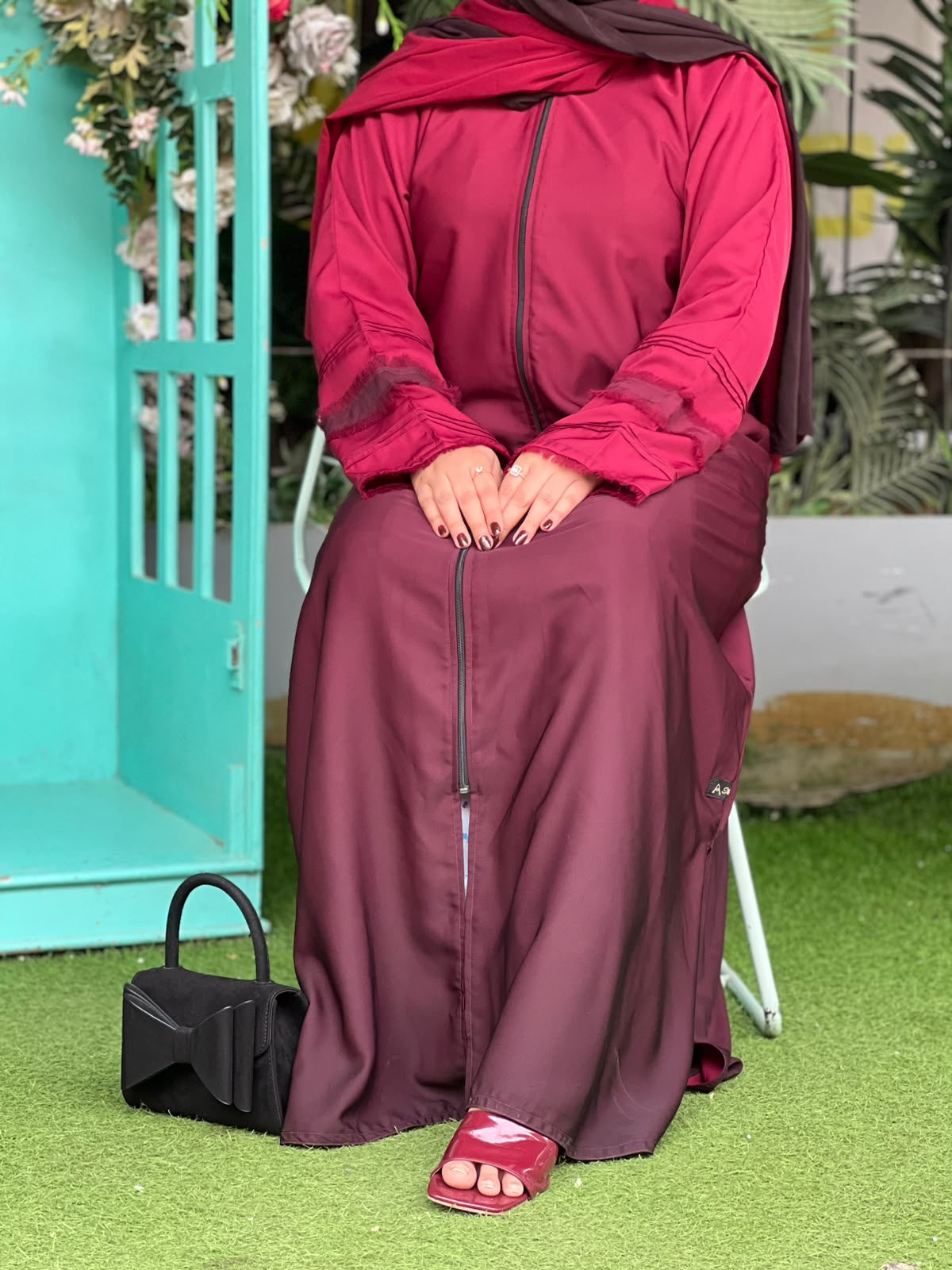 Maroon Double-Shaded Korean Nidha Abaya with Elegant Ombre Design and Stitch Detailing